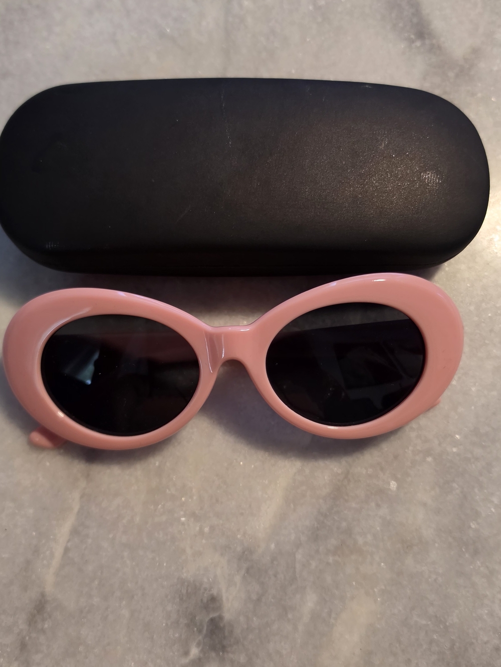 SHEIN Pink Oval Women's Sunglasses with Black Lenses